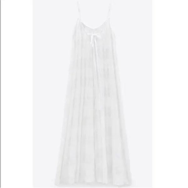 Zara Textured White Maxi Dress(Size Medium) - Image 2