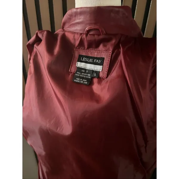 Leslie Fay red leather jacket size small stylish form fitting - Image 5