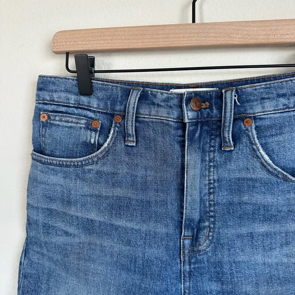 Madewell High Rise Denim Mid Rise Shorts - Image 10