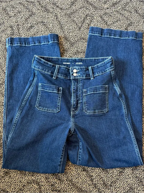 Old Navy Extra High-Rise Sky-Hi Wide Leg Dark Wash Jeans - Image 3