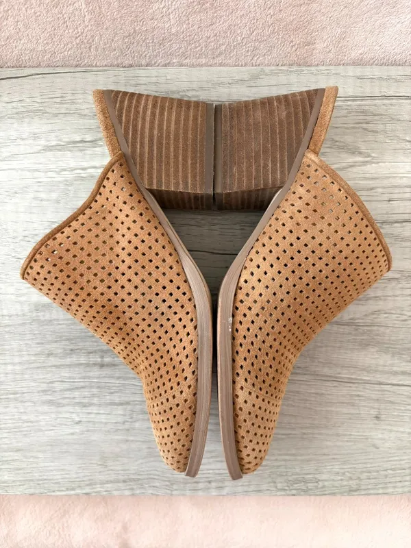 Marc Fisher Ripley Brown Suede Lasercut Perforated Stack 3" Block Heel Mule 8.5 - Image 6