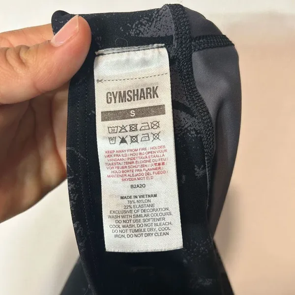 Gym shark kkfit black shorts women size small - Image 7