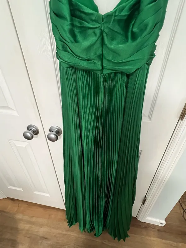 ML Monique Lhuillier Hammered Satin Charmeuse Pleated Gown - Image 11