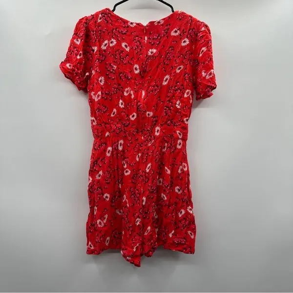 Free People Jinx Red & White Floral Print Cut Out Tie Front‎ Romper Dress Size 4 - Image 6