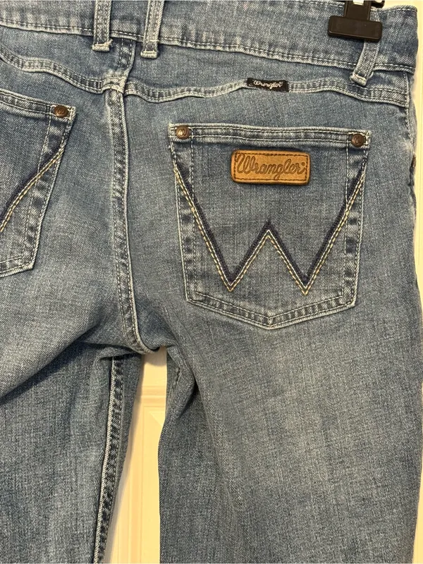 Womens Wrangler Retro Mae 09MWZUH Cowgirl Western Light Wash Bootcut Jeans 7x30 - Image 6