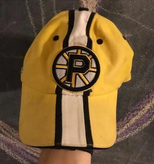VINTAGE PAWTUCKET BRUINS YELLOW AND BLACK BASEBALL CAP HAT 🧢 - Image 2