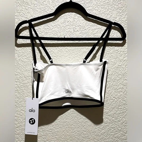 Alo Yoga NWT Airbrush Streamline Bra Tank Top Ivory Black Size S - Image 7