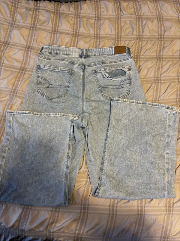 American Eagle Jeans - Image 2