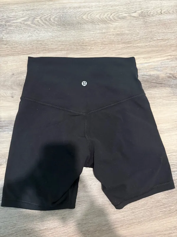 Lululemon Align Shorts 6" - Image 2
