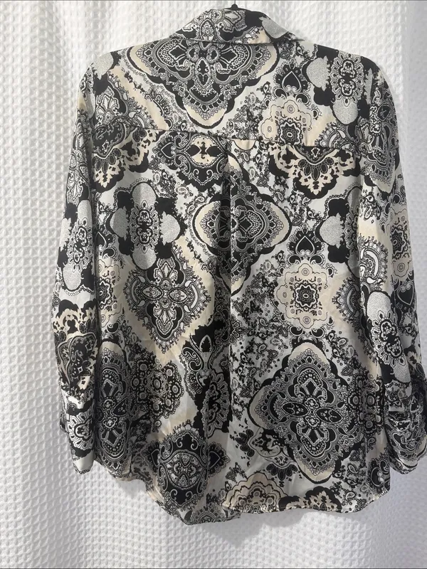 Zara Silky Black Cream and White Design Collar Shirt Size Medium - Image 4