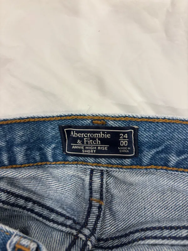 Abercrombie High Rise Shorts - Image 3