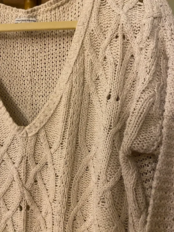 American Eagle Outfitters Cable Knit White Sweater - Image 4