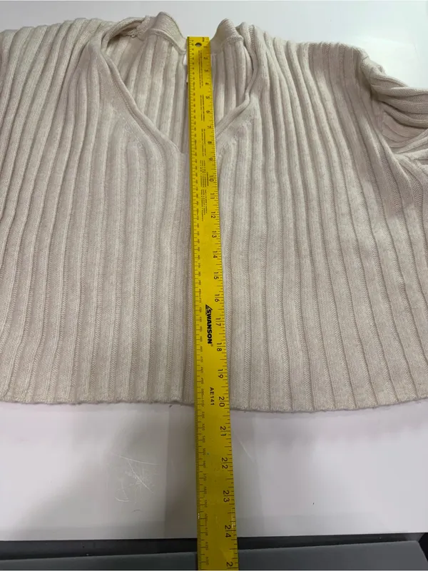 H&M Cream Ribbed V-Neck Sweater - Image 6
