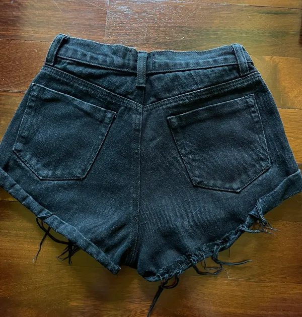 Princess Polly Shorts - Image 3