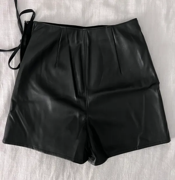 Abercrombie Black Leather Skort - Image 4