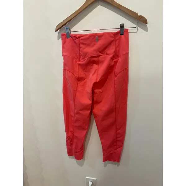Free People Movement Genesis Scalloped Leggings‎ Size Medium - Image 4