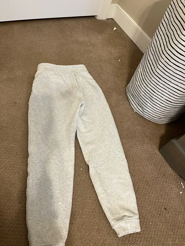 Lululemon grey sweatpants with adjustable waist - Image 2