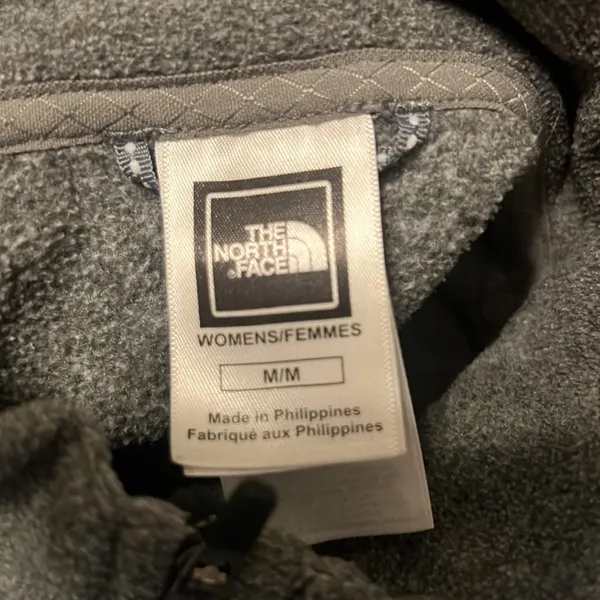 The North Face Quarter Zip Gray Pullover - Image 8