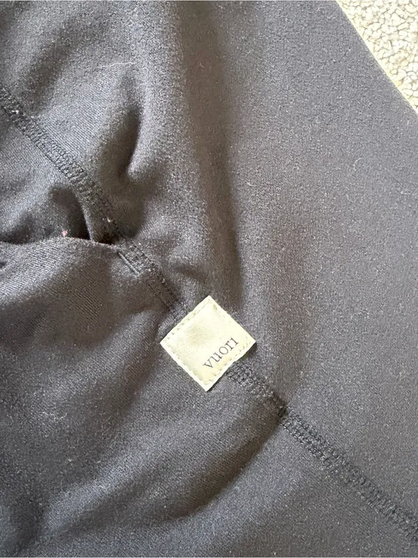 Vuori Women’s Performance Jogger Pants DreamKnit Mid Rise in Black Heather S - Image 10