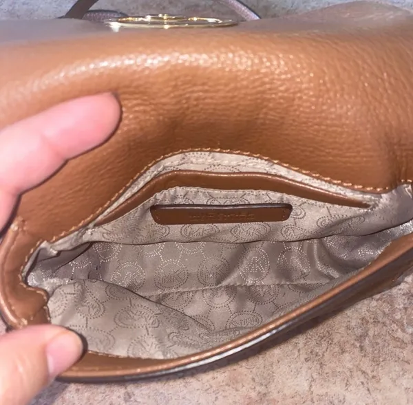 Michael Kors Crossbody - Image 5
