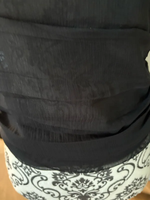 Old Navy Gap size medium spaghetti strap black top - Image 6