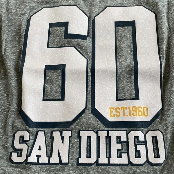 NFL Chargers Short Sleeve T Shirt Size Medium - Image 3