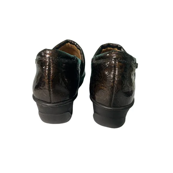Elegant Embossed Leather Clogs Slip-On Comfort Shoes Brown S-77‎ - Image 3