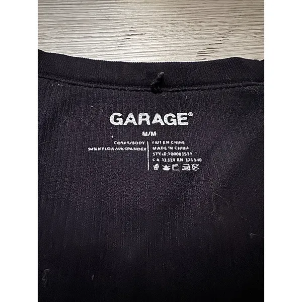 Garage Women's Black Ribbed V Neck Short Sleeve Crop Top Style Medium 100081533 - Image 3