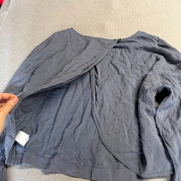 Madewell Relaxed Tulip-Back Top in Sunfaded Indigo Size Large EUC - Image 12