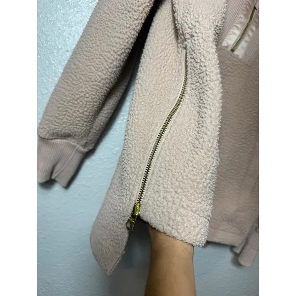 Varley Wallace Half-Zip Fleece‎ Pullover Blush Tan Teddy Sherpa Size Small - Image 5