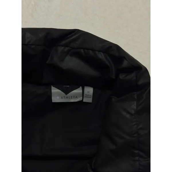 Athleta Womens Quilted Puffer Vest Full Zip Minimalist Black Size M - Image 4
