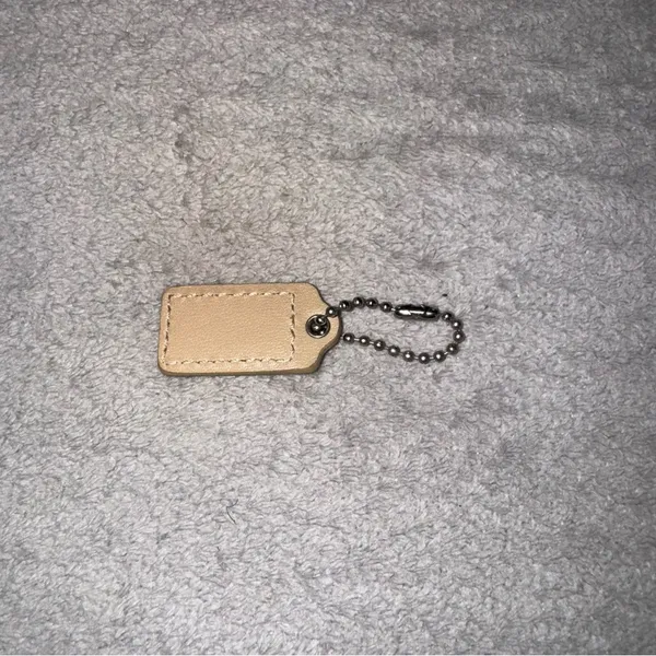 Coach tan/ yellow cream Keychain Tag - Image 3