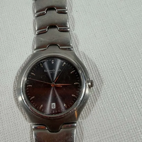 Lot of 4 Women's Vintage & Modern Watches - Avon, Kenneth Cole, Seiko - Image 3