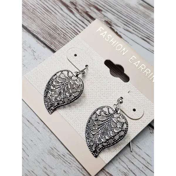 Ornate Leaf Earrings - Silver Tone Leaf Dangle Earrings for Pierced Ears - New - Image 2