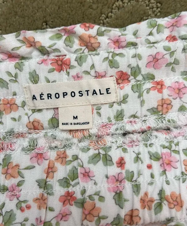 Aeropostale Floral Shorts Flowy - Image 2