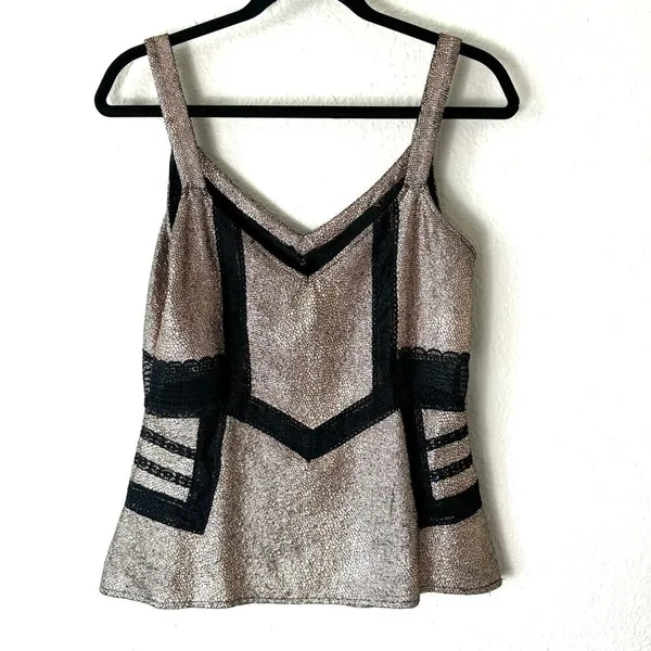 BKE Boutique Metallic Gold & Black Lace Cut Out Top Size Medium - Image 2