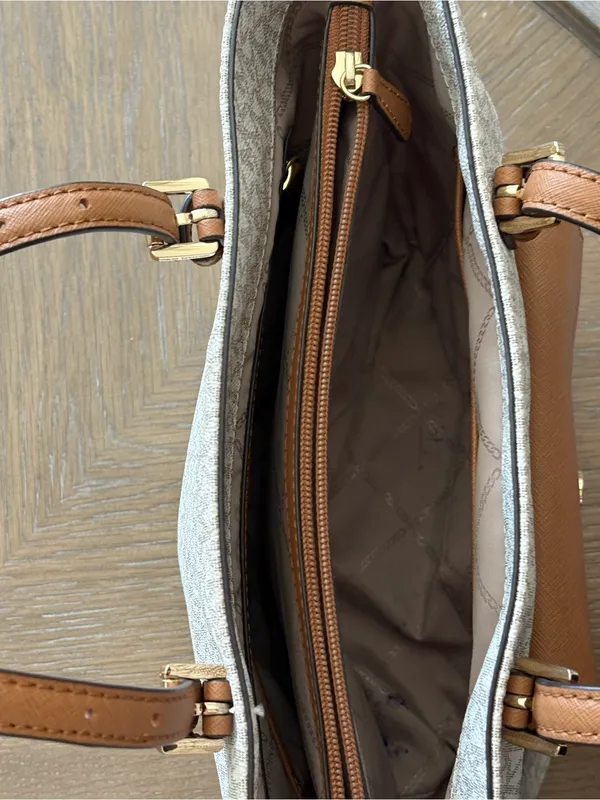 Michael Kors Cream Signature Tote with Brown Trim and Front Pocket - Image 6