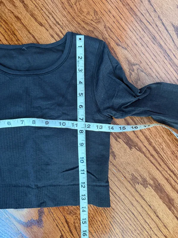 Lululemon long sleeve ribbed top - Image 2
