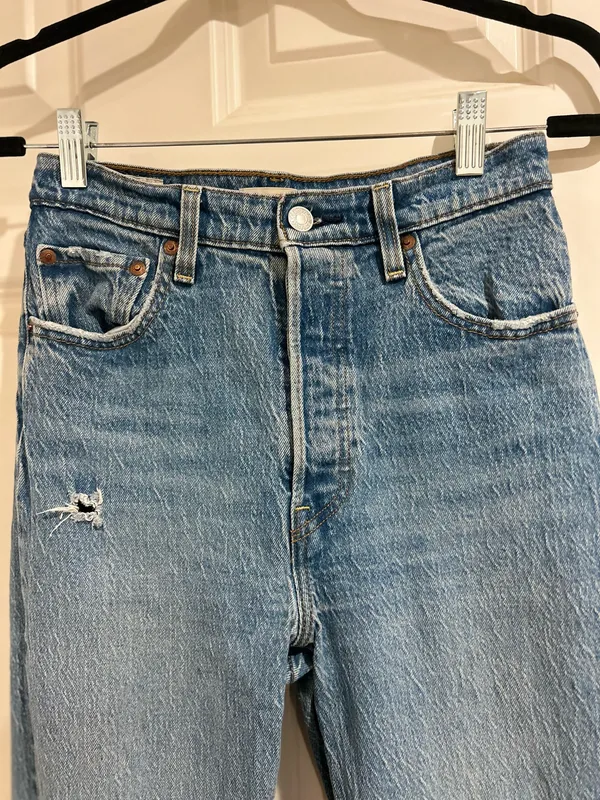 Levi’s Ribcage Straight Ankle Jeans - Image 6