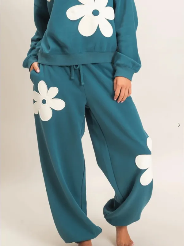 NEW Double Zero Teal Floral Appliqué Fleece Sweatshirt Jogger Set Medium - Image 11
