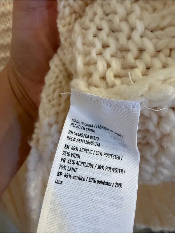 American Eagle Outfitters Cream Cable Knit Women's Sweater Small - Image 3