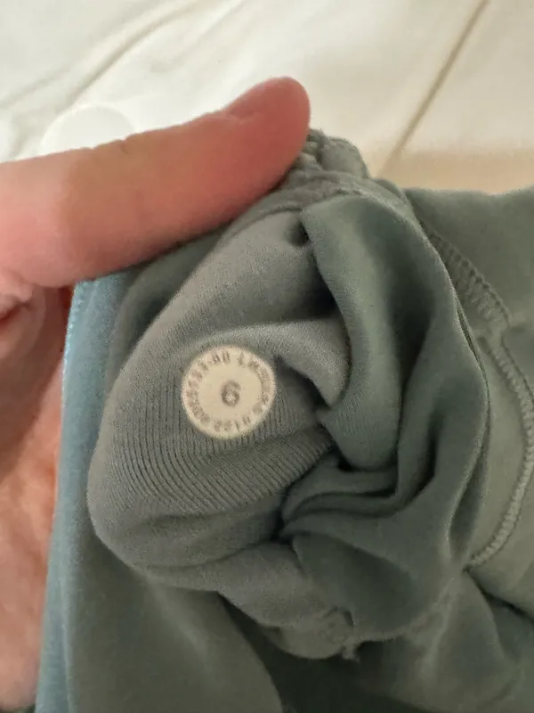 Lululemon Leggings Align 28" - Image 3