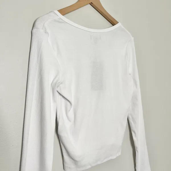NWT Jane Notch Neck Long Sleeve Cropped Top in White Size Medium - Image 8