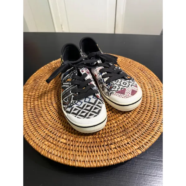 Keen Elsa Sneakers Womens 7 Multi Color Geometric Tapestry Low Top Lace Up Shoes - Image 2