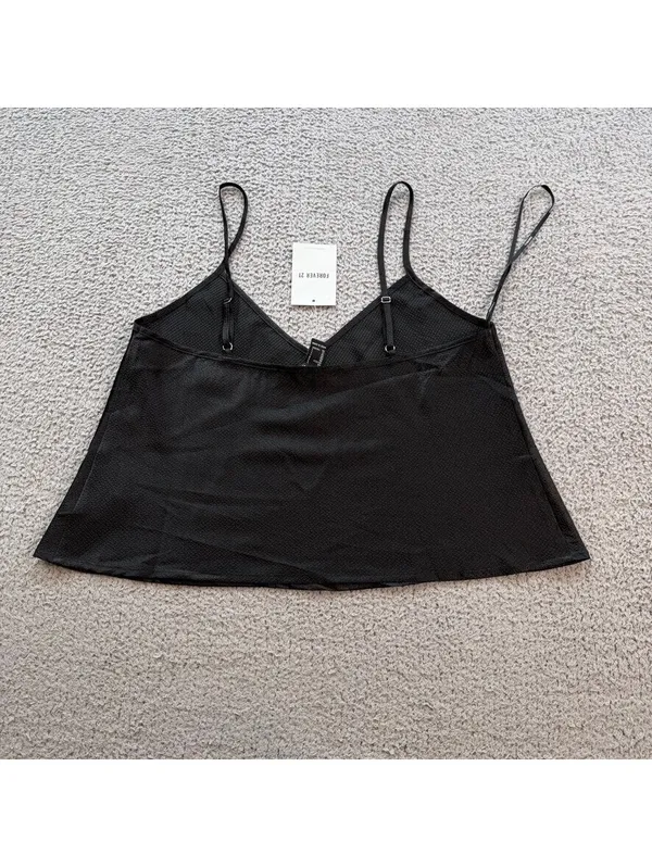 Forever 21 Black Textured Satin V Neck Cami Crop Top XL NWT - Image 4