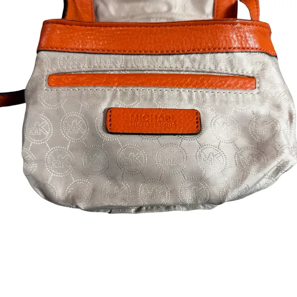 Michael Kors Charlton Leather Mini Crossbody Shoulder Bag - Image 9