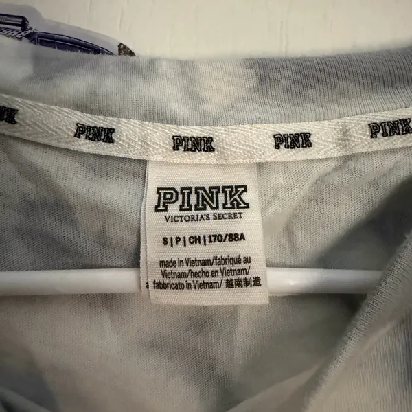 Victoria's Secret PINK Gray Tee - Image 2