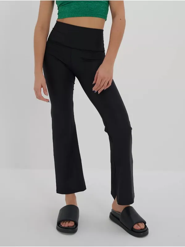 Offline by Aerie • The Hugger Coated Crop Slit Flare Legging 7/8 ankle black - Image 6