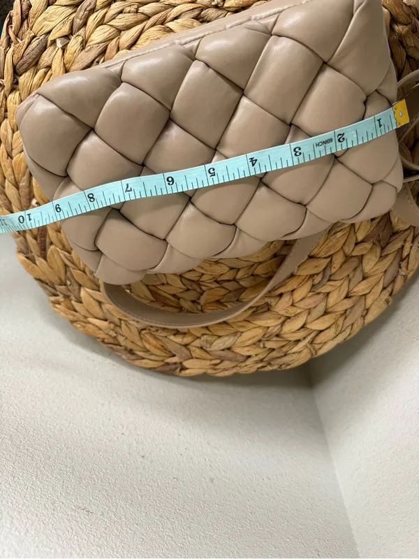 NWT JW PEI Purse Maze Bag Woven Almond Vegan Leather Crossbody beige neutral - Image 4