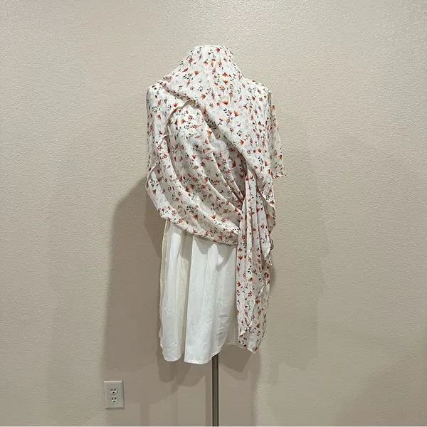 Cream Floral Tiered Maxi Dress Size Large - Image 4
